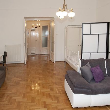 Alice Apartment Budapest Ruang foto